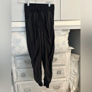 Black Lululemon joggers size 0